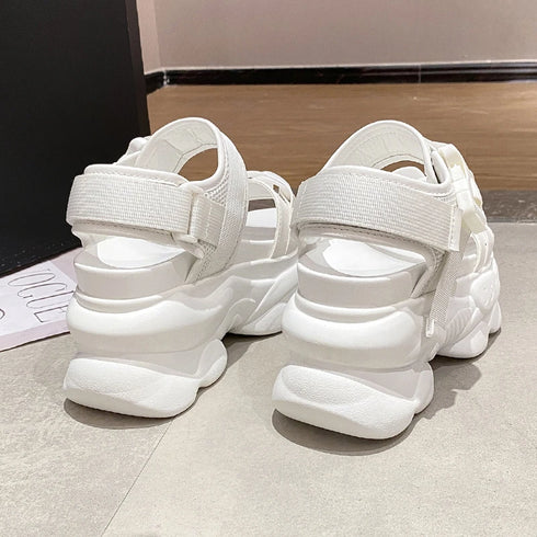 チェーンデザインスポーツサンダル