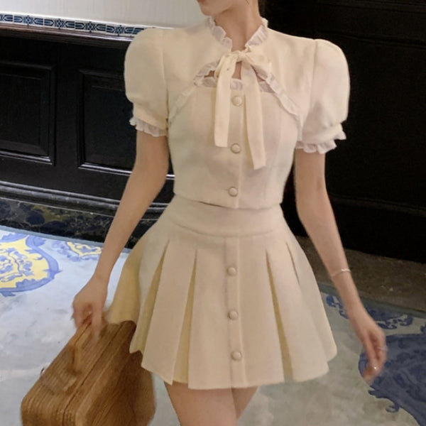 フリルホワイトガーリーセットアップ