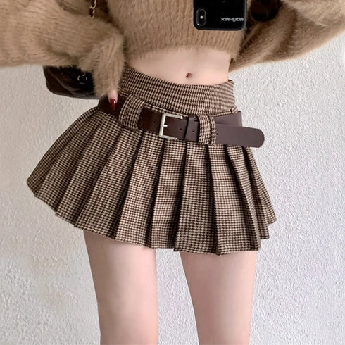 ベルト付きミニ丈プリーツスカート