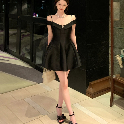 オフショルデザインアイドルワンピース