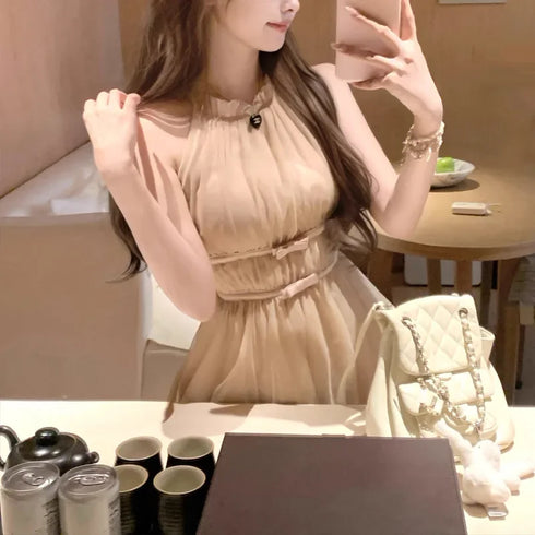 ふわっとホルターネックワンピース