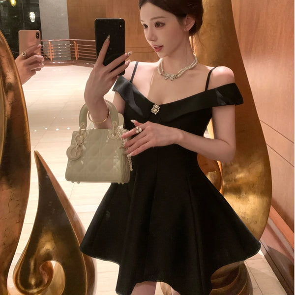 オフショルデザインアイドルワンピース