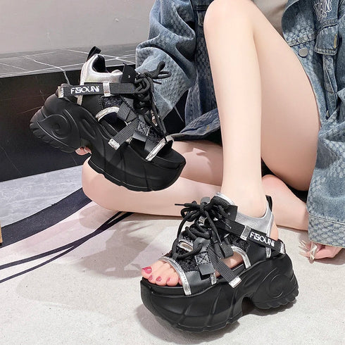 ダッドスニーカーサンダル