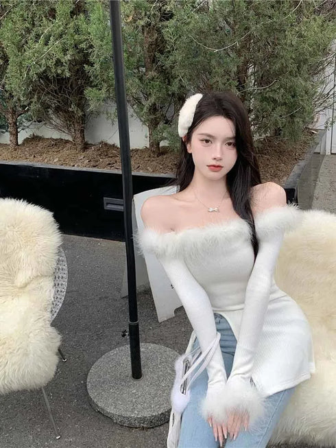 オフショルダブルファースリットニット