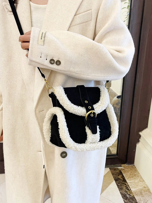 ころんとムートンバッグ