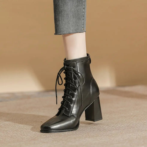 レースアップシンプルブーツ
