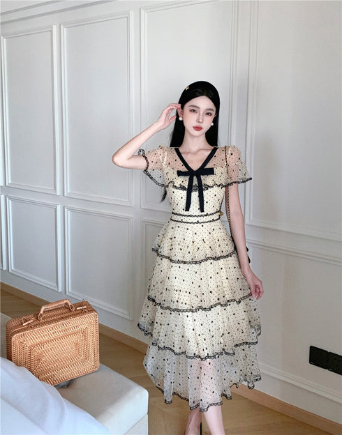 4段フリルガーリーワンピ