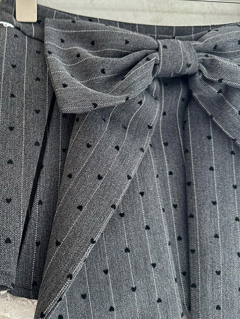 バックリボンプリーツスカート