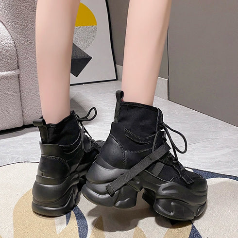 スニーカーショートブーツ