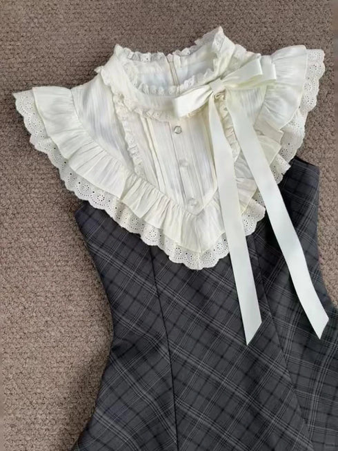 ボリュームフリルドッキングワンピース