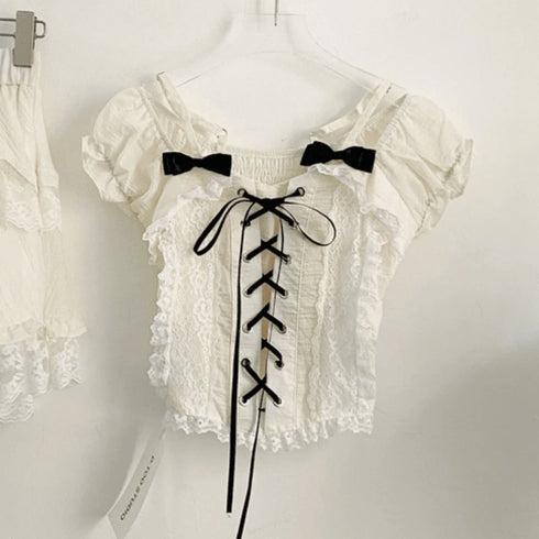 センターレースアップセットアップ