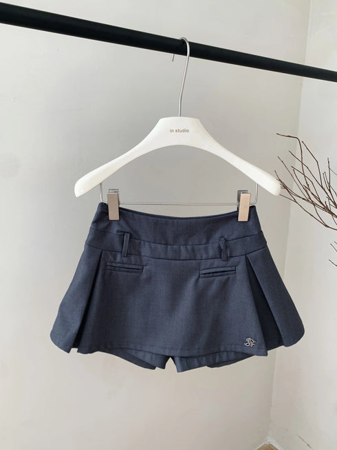 シンプルプリーツインパンスカート