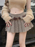 ベルト付きミニ丈プリーツスカート
