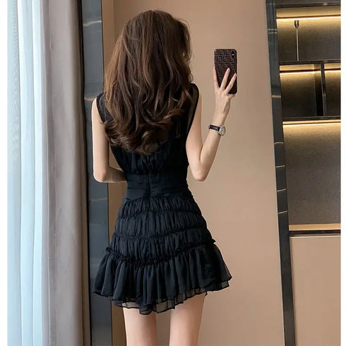 ブラックシャーリングワンピ