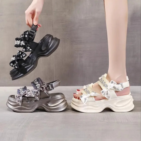 ビジューフリルサンダル