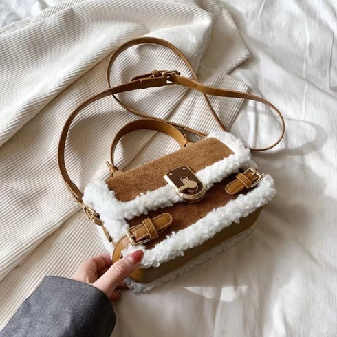 スクエアムートンバッグ