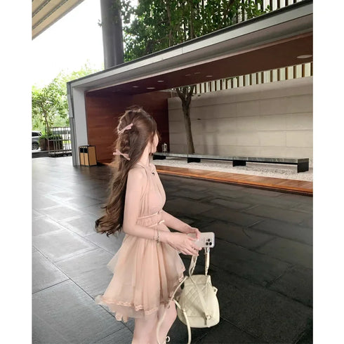 ふわっとホルターネックワンピース