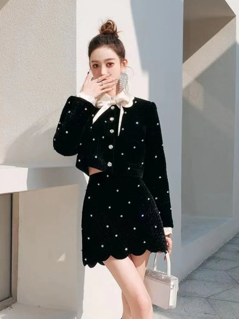 スカラップデザインラインストーンセットアップ