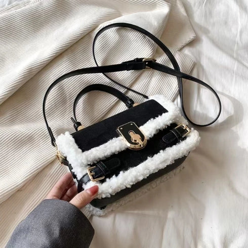 スクエアムートンバッグ