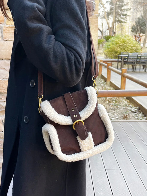 ころんとムートンバッグ