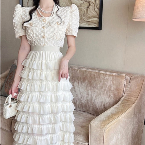 フリルロングスカートコーデ