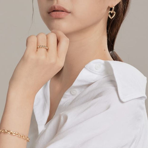 Toog-toog round ring