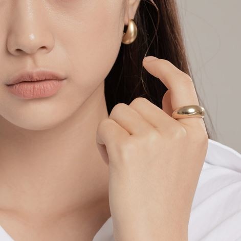 Revel bolt open ring