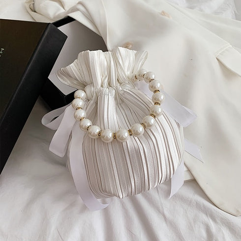 パール巾着バッグ