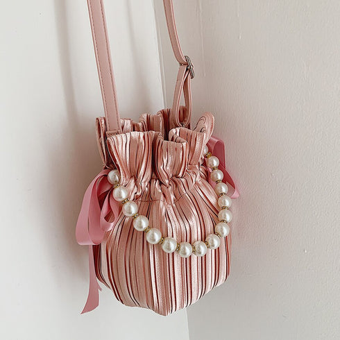 パール巾着バッグ