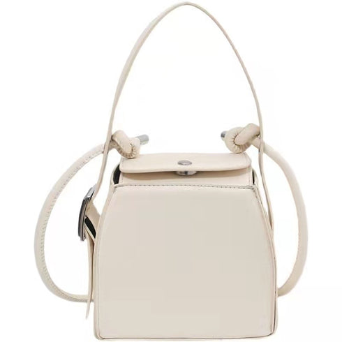 シンプルスクエアバッグ