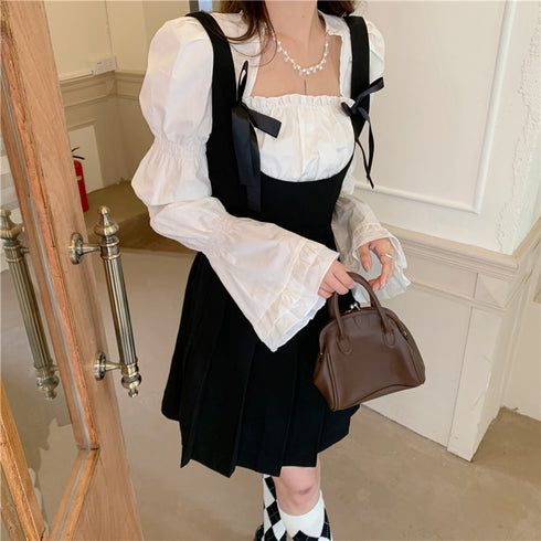 ネックレスデザインガールトップス