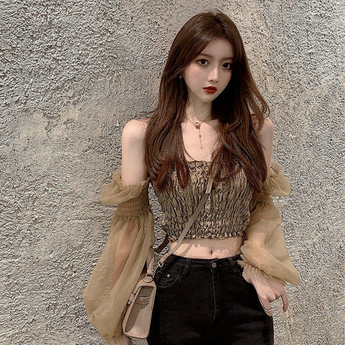 ふわ袖シャーリングトップス