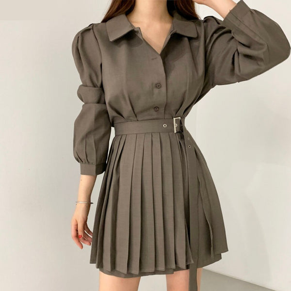 プリーツカーキミニワンピ