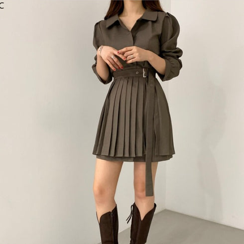 プリーツカーキミニワンピ