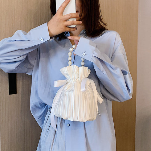 パール巾着バッグ