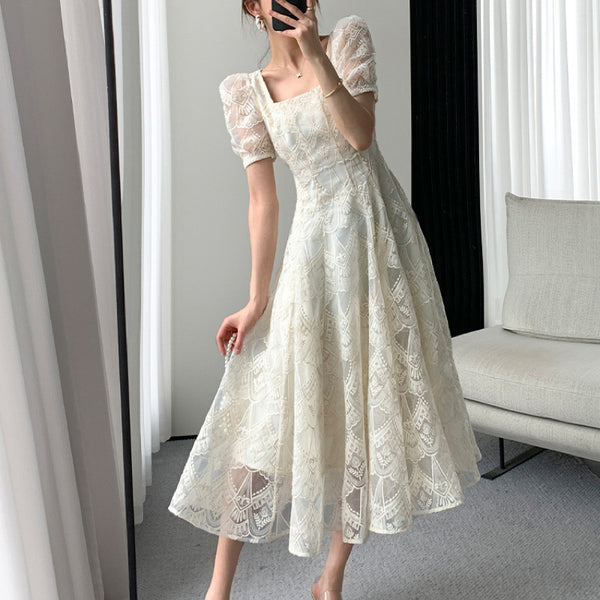 デザインレースホワイトワンピ