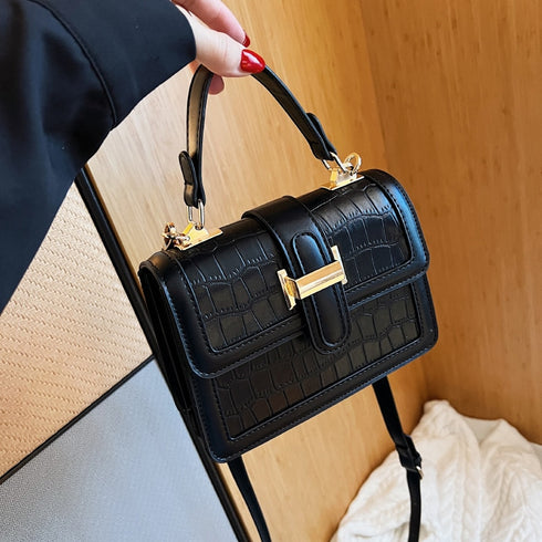 エコレザーショルダーバッグ