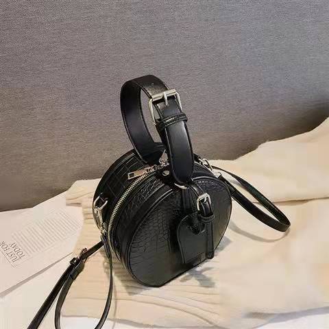 丸型フェイククロコバッグ