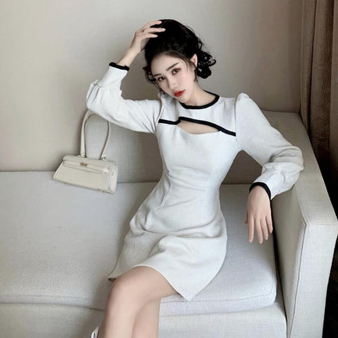 ブラックラインミニ丈ワンピース