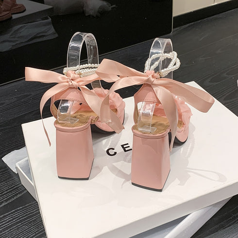 クシュっとパールサンダル