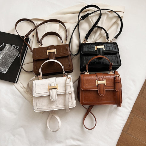 エコレザーショルダーバッグ