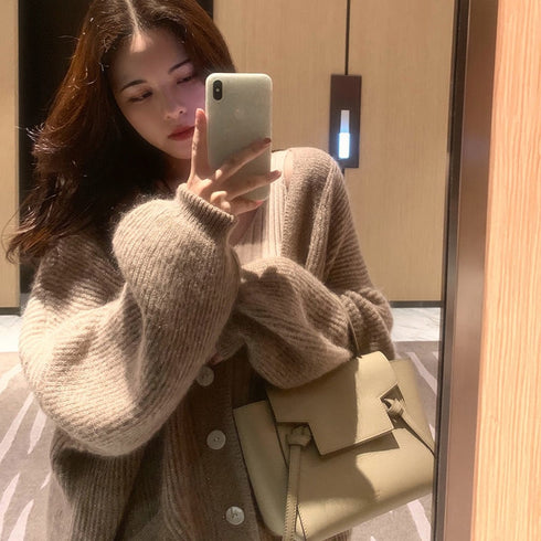 ぽわ袖もこもこくすみニット