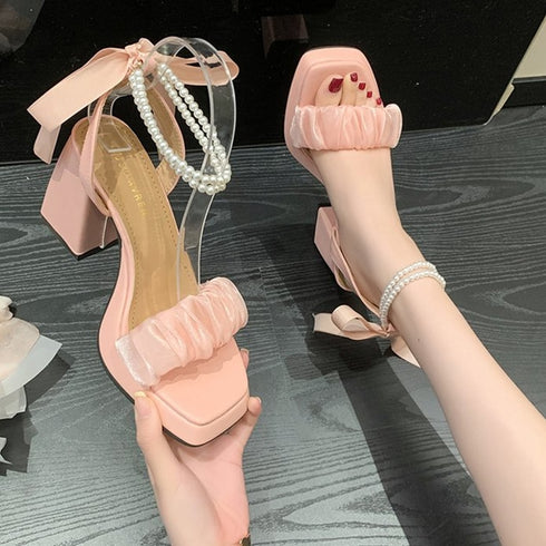 クシュっとパールサンダル