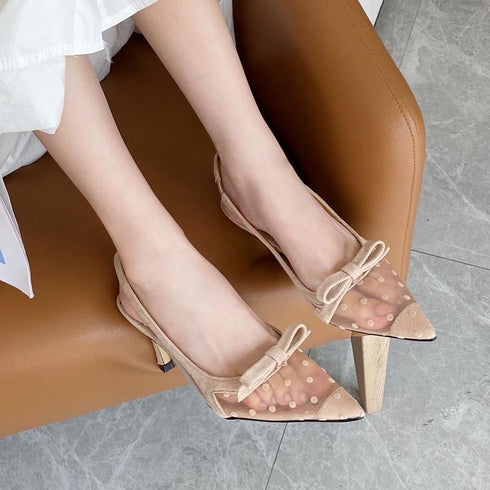 ドットメッシュパンプス