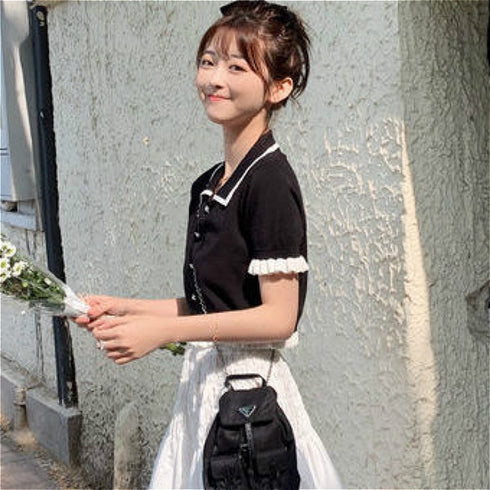 フレンチガーリーフリルトップス