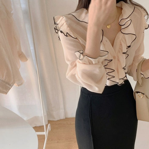 フリルデザインシアーブラウス