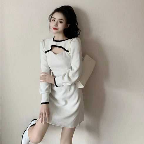 ブラックラインミニ丈ワンピース