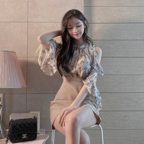 オープンショルダー花柄トップス