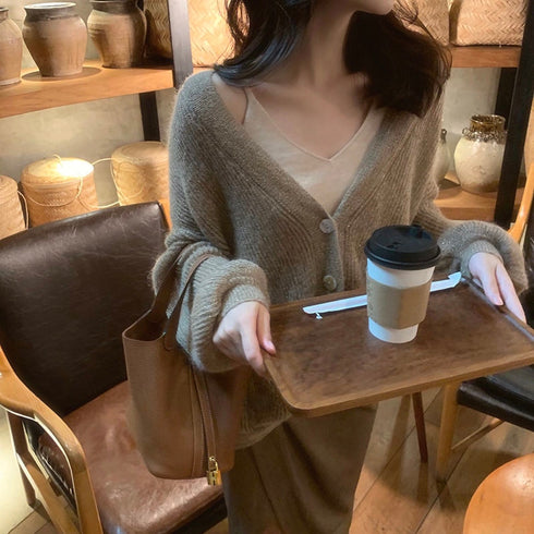 ぽわ袖もこもこくすみニット