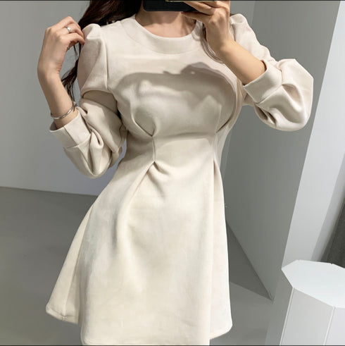 ガーリーデザインシンプルワンピ